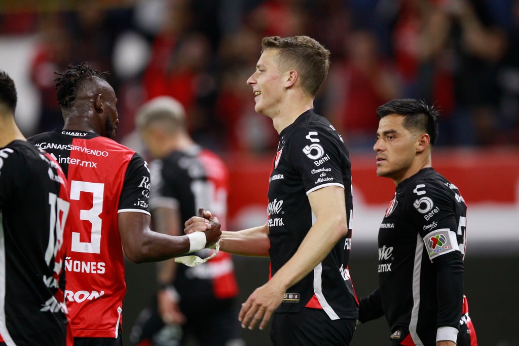 Julio Furch y Julián Quiñones le dan la victoria al Atlas en su debut del Clausura 2023