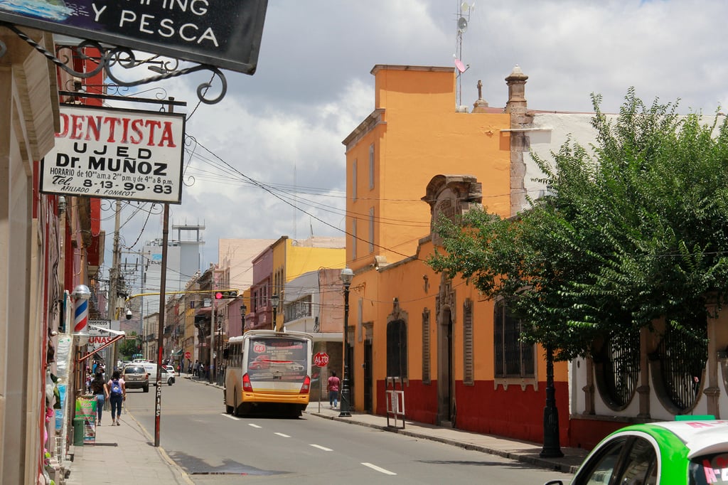 Desarrollo Urbano busca eliminar la contaminación visual en el Centro Histórico