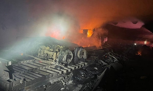Trailero muere calcinado en la supercarretera Durango-Mazatlán