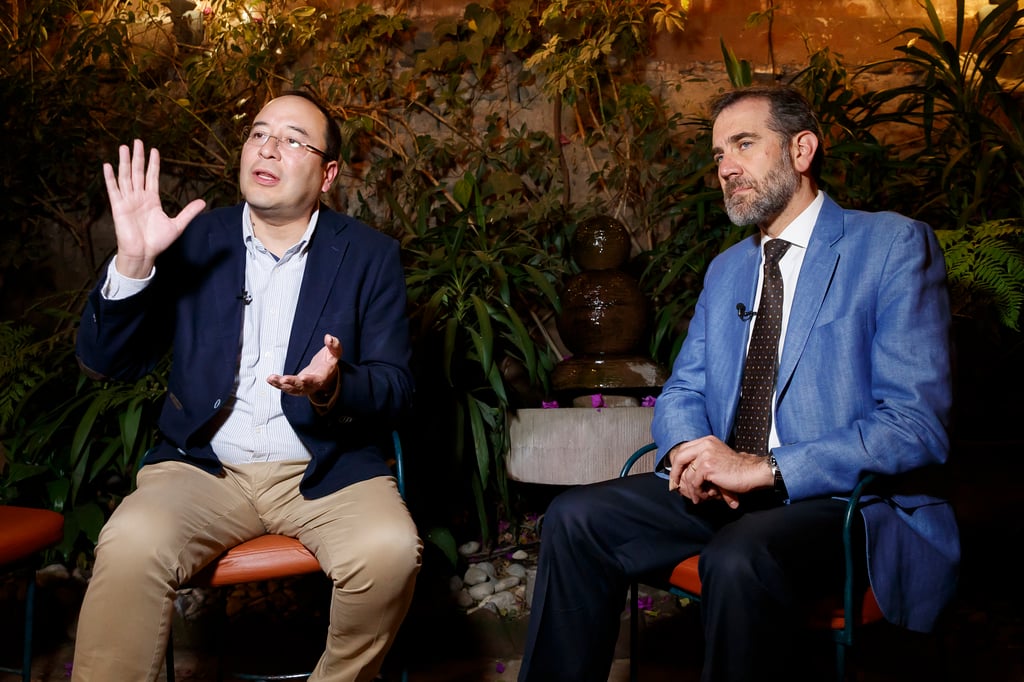 Lorenzo Córdova y Ciro Murayama lanzan manual para 'defender' democracia