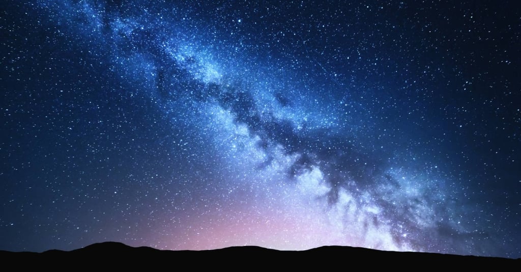 Capturan la foto más nítida de la Vía Láctea con estrellas y galaxias