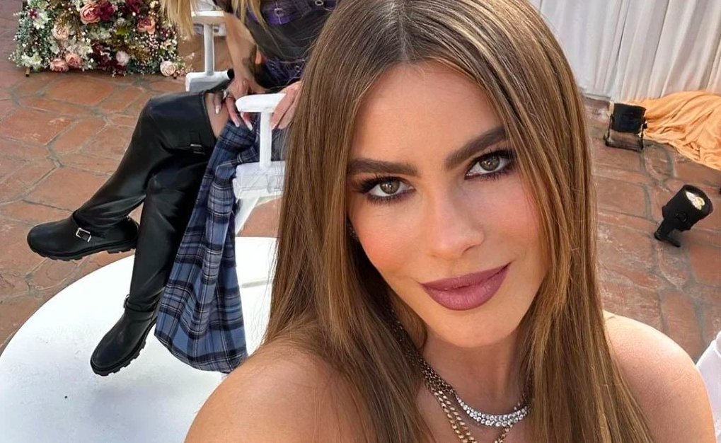 Sofía Vergara cautiva en redes con jeans