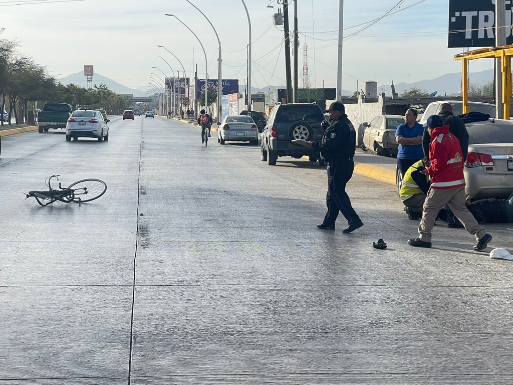 Arrollan a ciclista en la carretera Gómez Palacio - Jiménez