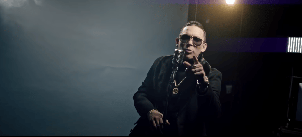 Más que tu fan, lo nuevo del cantante Javier Rosas y su Artillería pesada