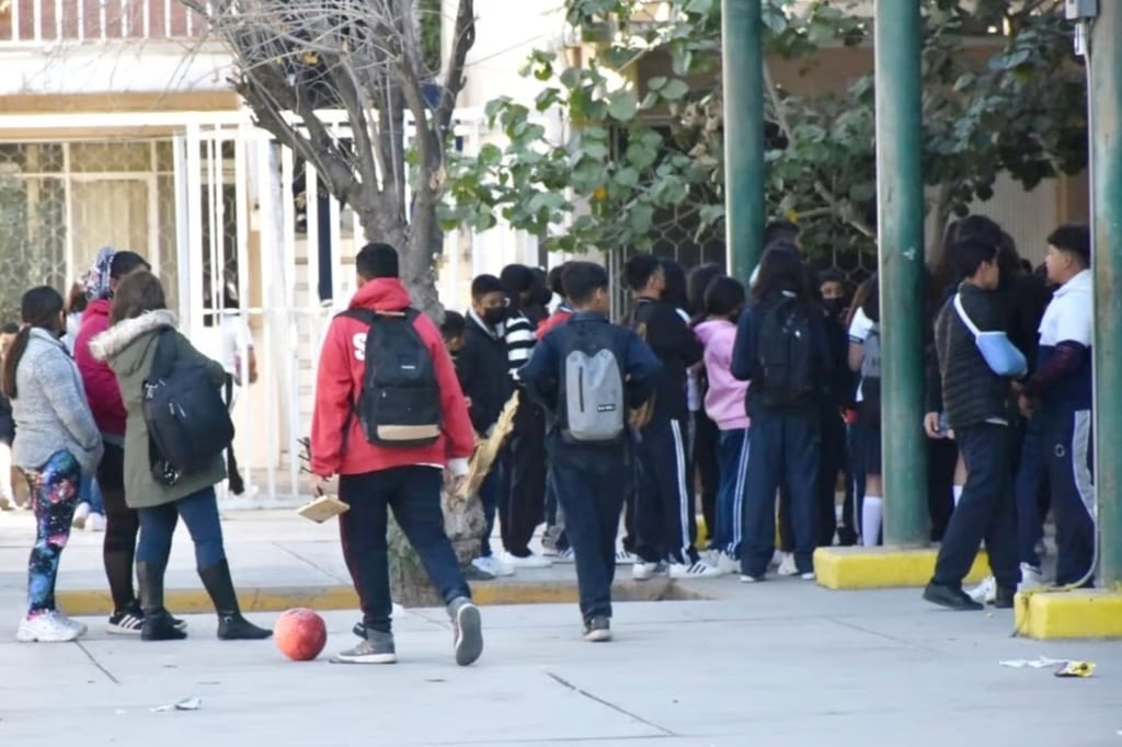 Becas para los alumnos de primaria y secundaria de Gómez Palacio