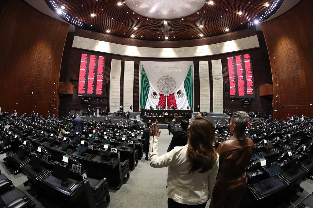 Cámara de Diputados entrega cielo mexicano a Sedena