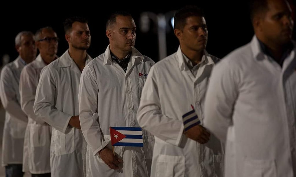 Cuba envía 32 médicos a Turquía para asistir a damnificados