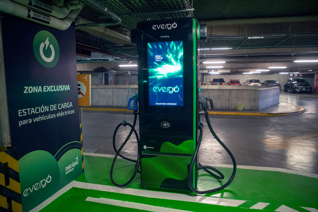 Evergo instalará 15,000 estaciones de carga para autos eléctricos en México