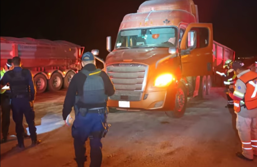 Disparan contra tráiler cargado con plomo en Bermejillo durante intento de asalto