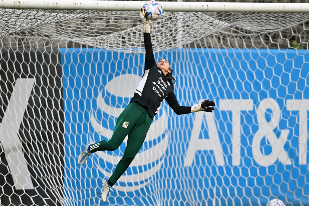 El Tri está motivado ante Costa Rica: Itzel González