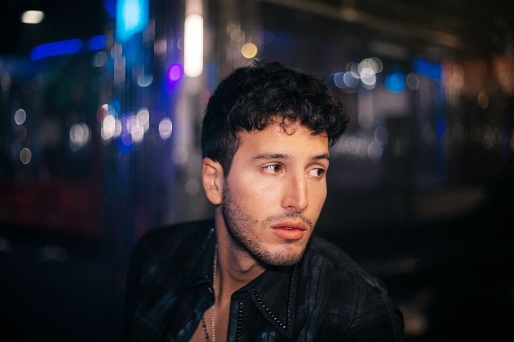 Sebastián Yatra estrena ‘Una noche sin pensar’