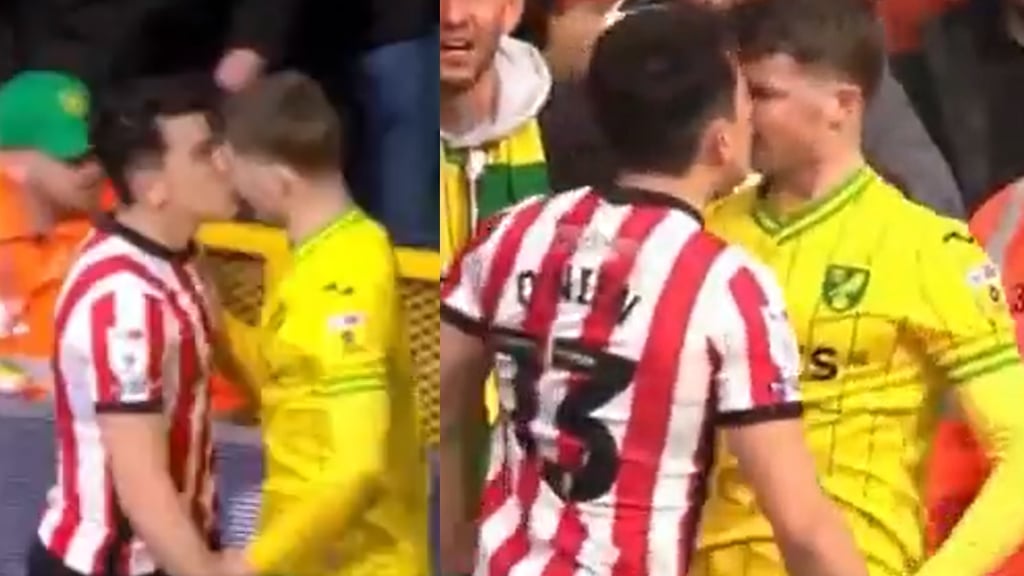 Futbolista besa a su rival en pleno partido y video se vuelve viral