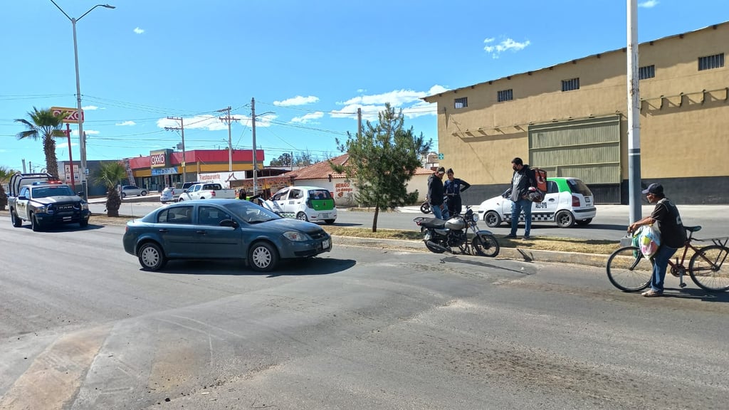 Accidente en Circuito Interior deja un motociclista lesionado 