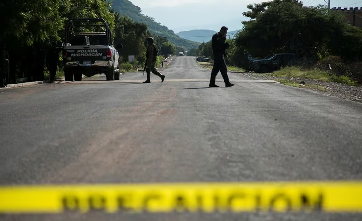 Convoy del CJNG irrumpe en comunidades de Michoacán