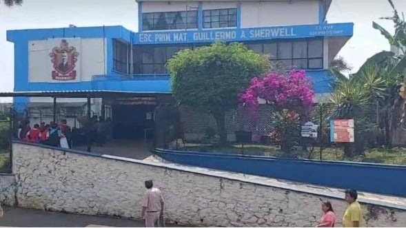 Menor se lanza del segundo piso de su primaria tras sufrir bullying; ocurrió en Veracruz