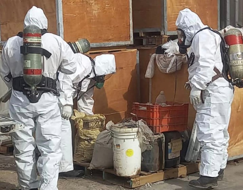 Reportan químicos almacenados en un domicilio en la colonia Valle del Guadiana