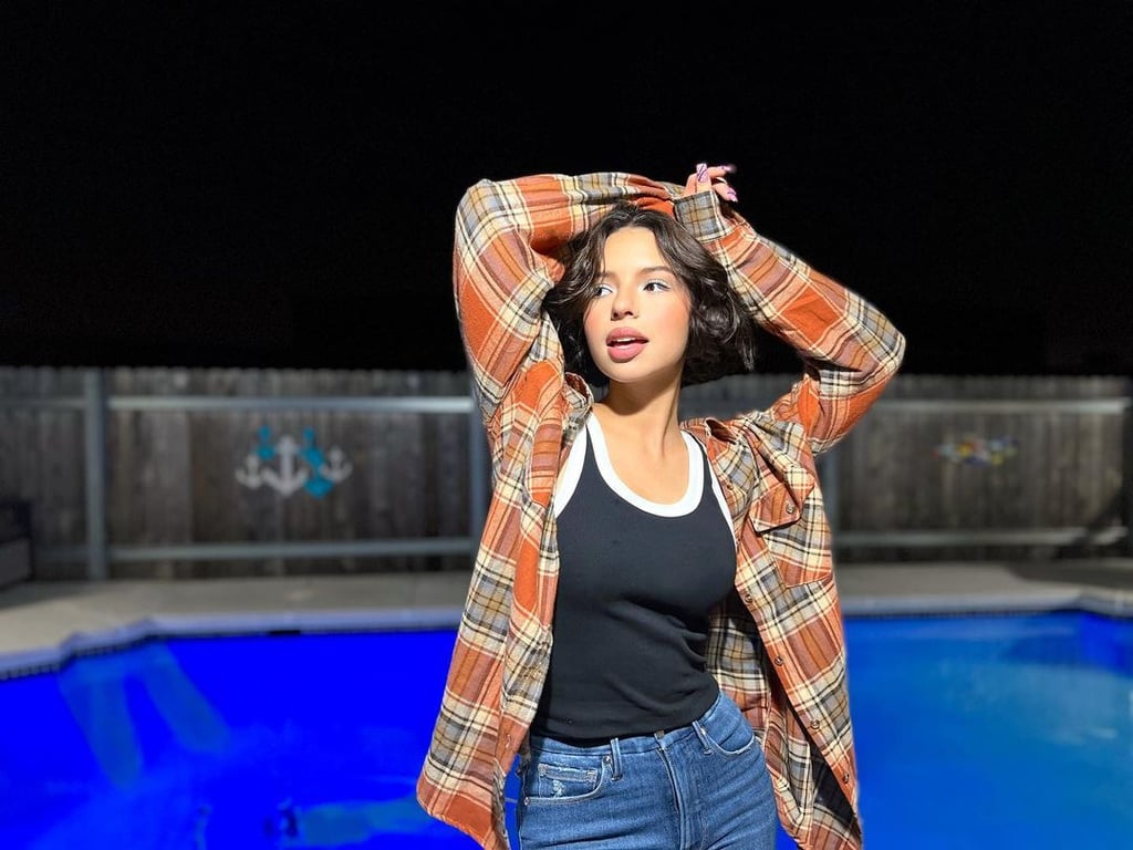 Ángela Aguilar es blanco de burlas nuevamente tras compartir foto comiendo hamburguesa