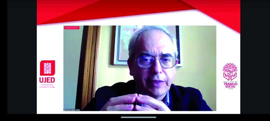 Presenta Universidad conferencia sobre Trabajo Social