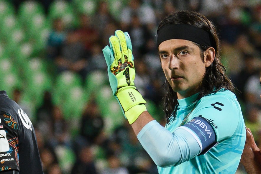 'Si Santos pide 9 millones por Carlos Acevedo, Chivas no lo va a comprar' 