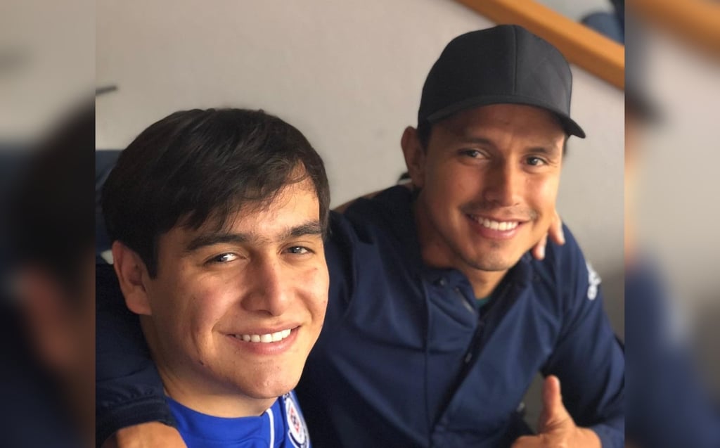 Gerardo Flores, futbolista de Cruz Azul, comparte mensaje por muerte de Julián Figueroa