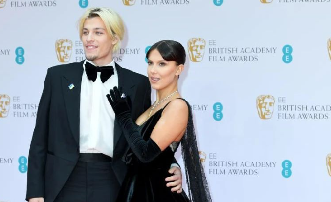 Con apenas 19 y 20 años de edad, Millie Bobby Brown y Jake Bongiovi se comprometen