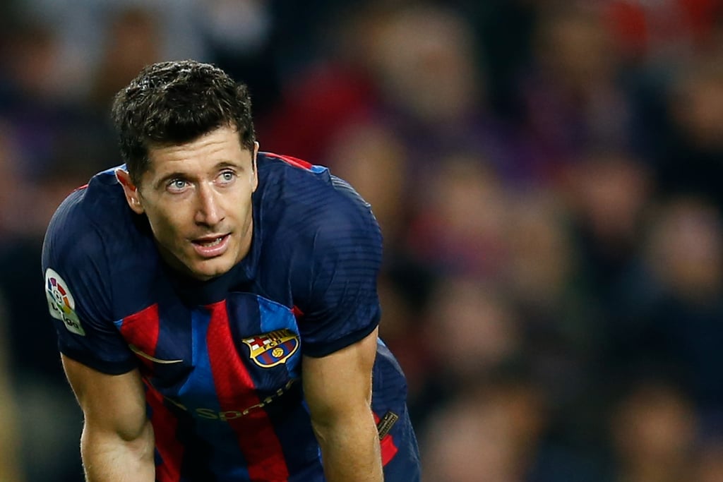 Espero jugar con Messi la próxima temporada: Robert Lewandowski