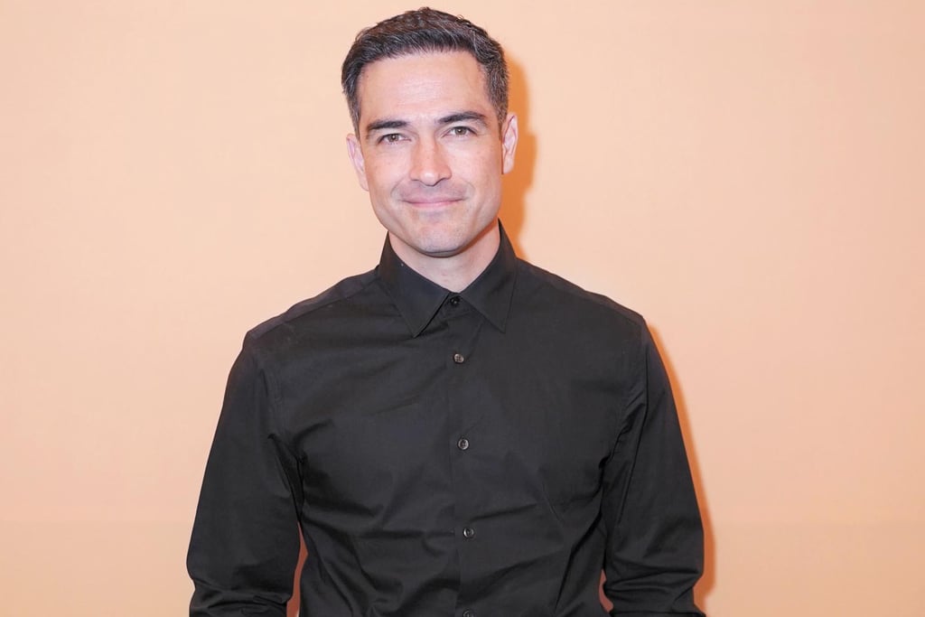 ¡Ya no se oculta! Captan a Alfonso Herrera besándose en plena cita