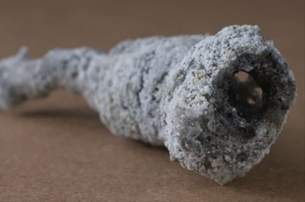 Un material formado por un rayo en Florida puede ser un nuevo mineral