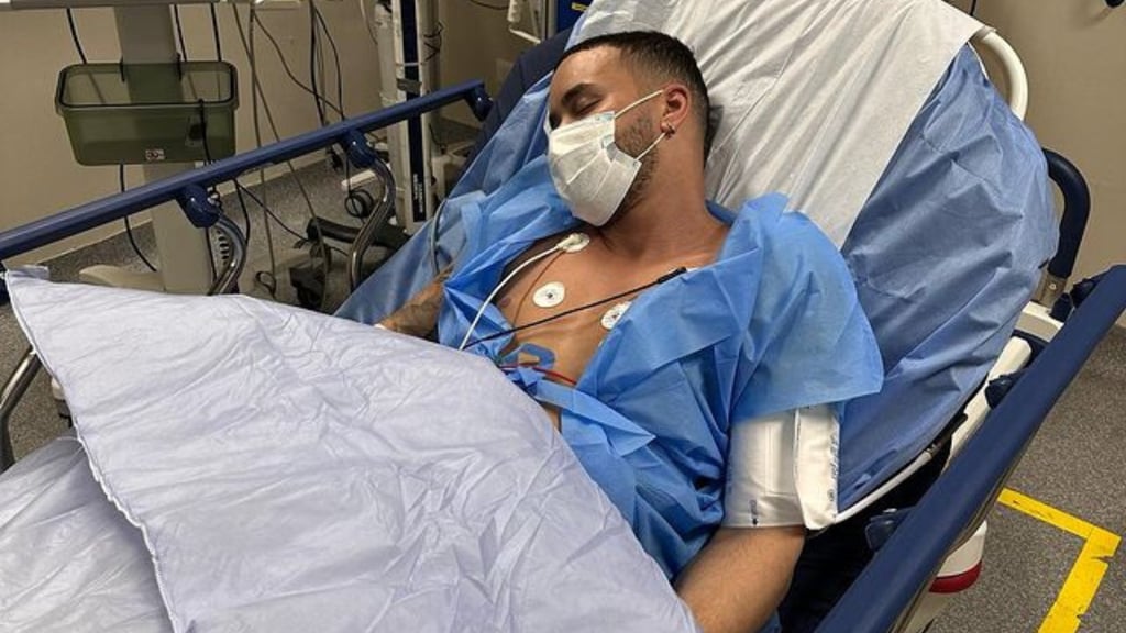 ¿Qué le pasó? Prince Royce aparece desde la cama de un hospital y preocupa a sus fans