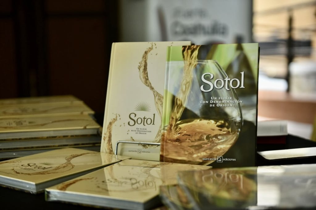 Presentan en Durango el libro 'Sotol, un elixir con denominación de origen'