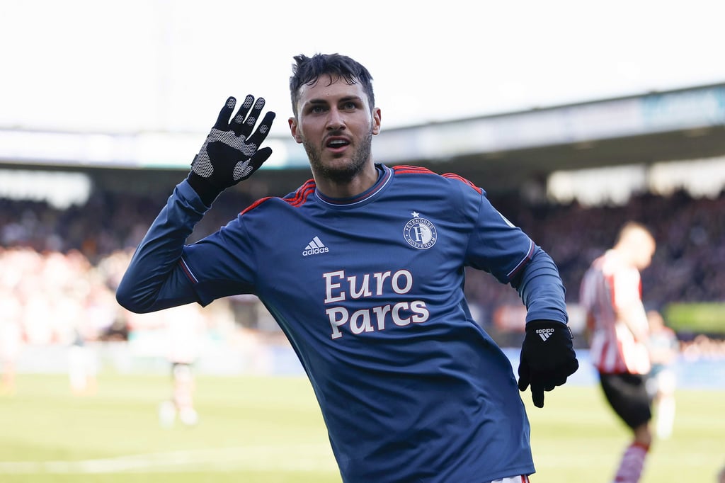 Este es el ídolo dentro del futbol de Santiago Giménez