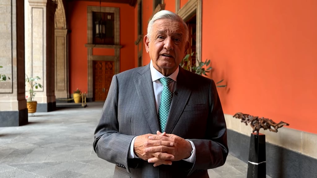 AMLO reaparece tras dar positivo a Covid; 'sufrí un desmayo transitorio', explica
