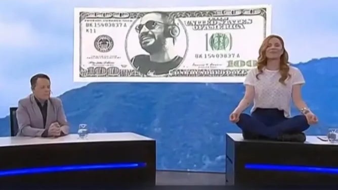 Presentadora argentina medita en vivo para que baje el precio del dólar