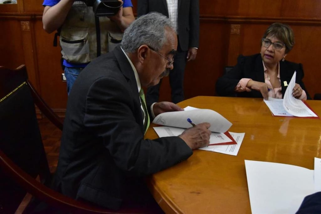 Firma convenio Facultad de Odontología UJED con el IMSS