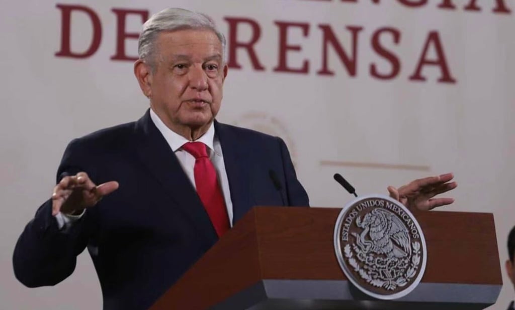 AMLO evita hablar de la vinculación a proceso de Francisco Garduño... y se va contra la prensa