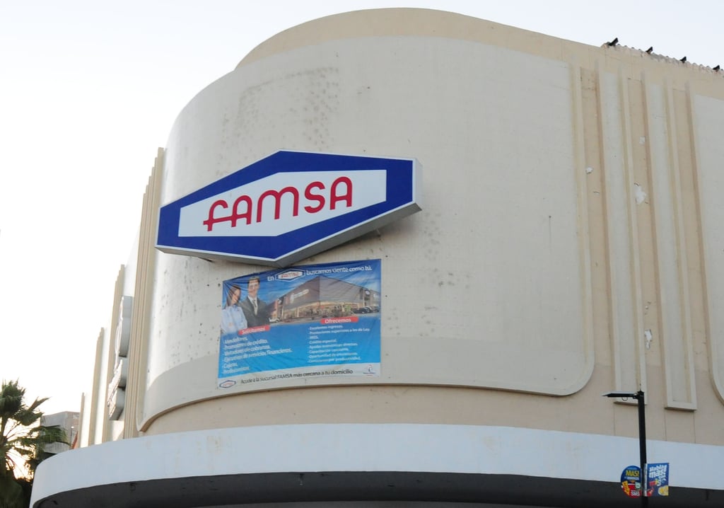 Bolsa Mexicana de Valores suspende las acciones de Grupo Famsa