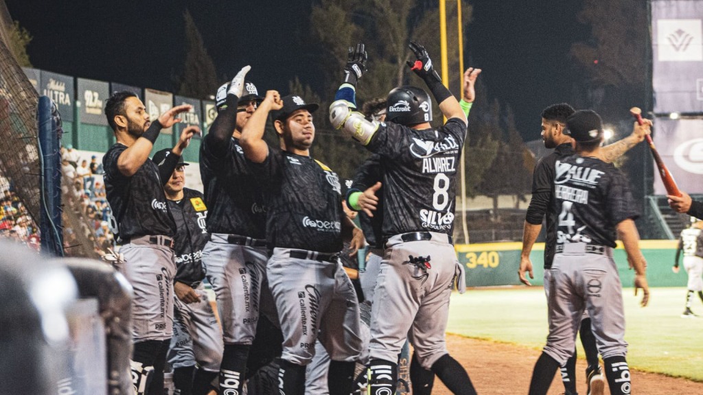 Mariachis de Guadalajara se imponen ante Rieleros en Aguascalientes