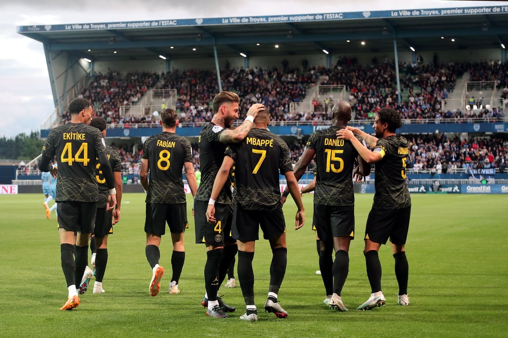 Mbappe, Vitinha y Fabián acercan el título al PSG tras marcar en victoria frente al Troyes