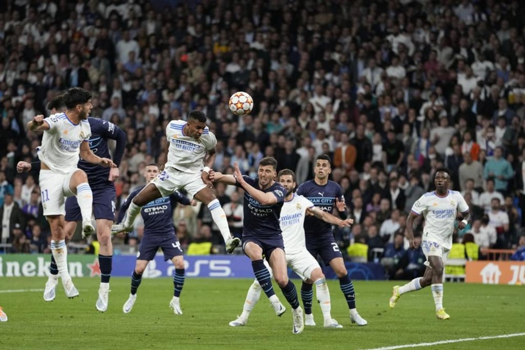 Real Madrid y Manchester City chocan en el Bernabéu