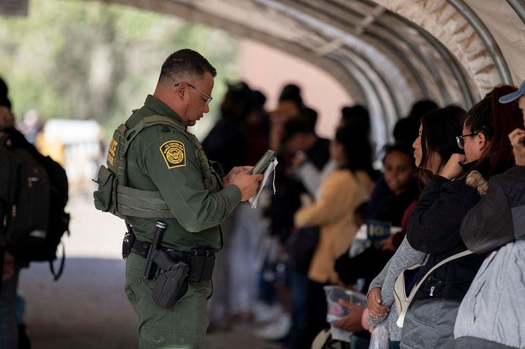 EU no detecta alza de cruces en la frontera con México