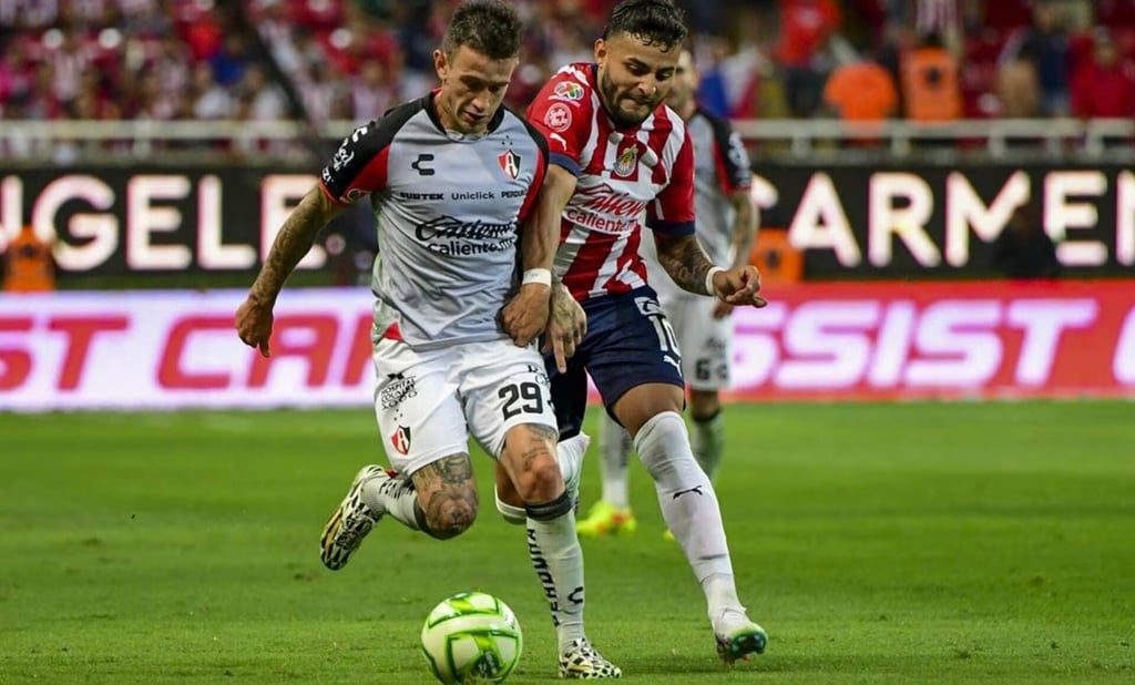 Habrá clásicos; Chivas gana 1-0 al Atlas y pasa a semifinales