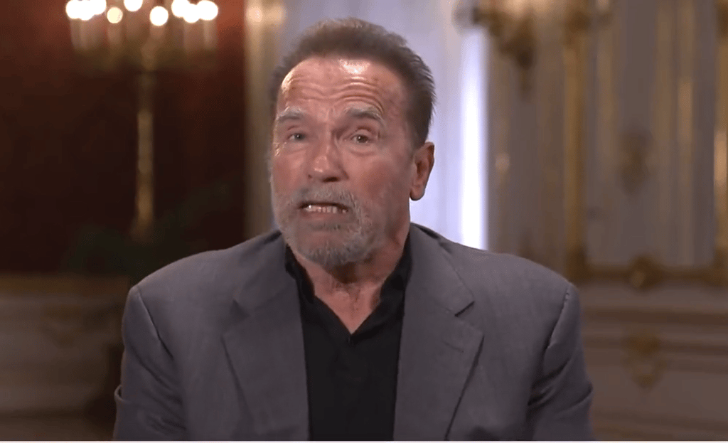 Arnold Schwarzenegger aboga por movimiento medioambiental que impulse energías limpias