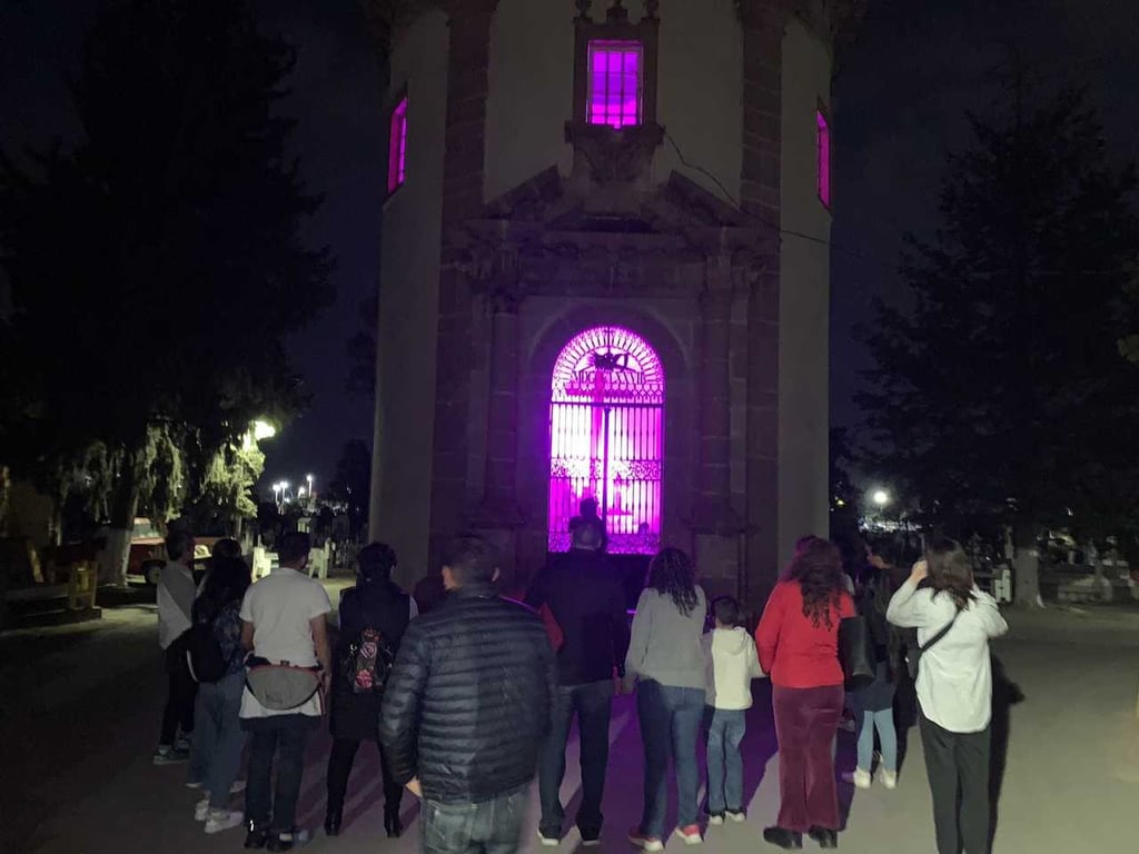 Panteón de Oriente, con recorridos