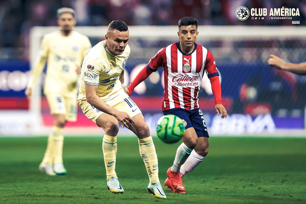 América vence a las Chivas en el partido de ida de la semifinal