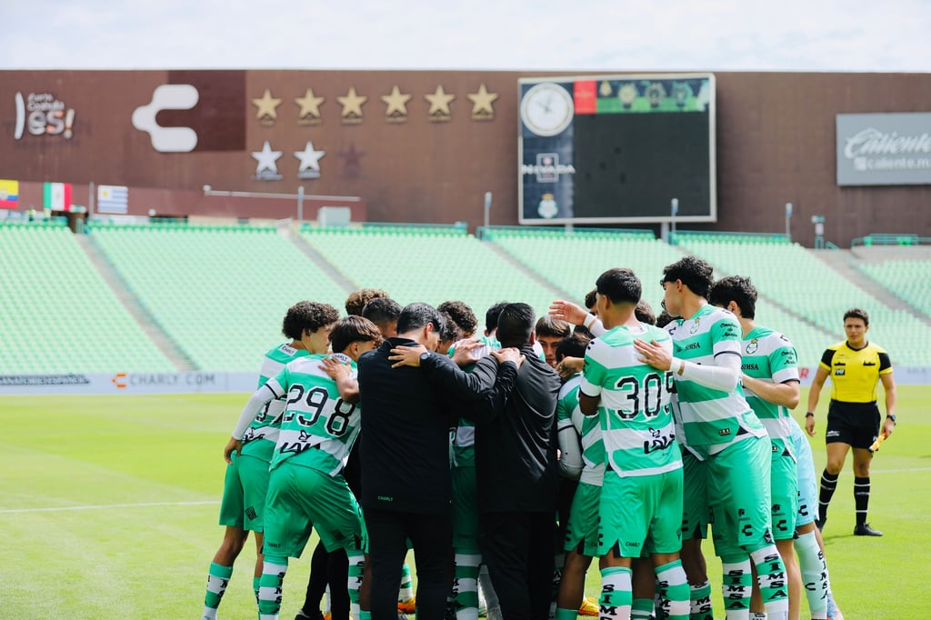 Santos Laguna dejan ir el título en la Sub-16 tras perder en penales contra Rayados