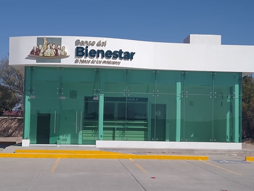 Cerrada. La sucursal del Banco del Bienestar que se construyó en Santa María de Ocotán sigue sin abrir al público, desde hace dos años.