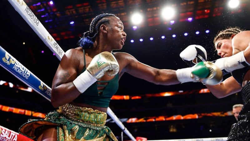 Claressa Shields derrotó a Maricela Cornejo en Estados Unidos