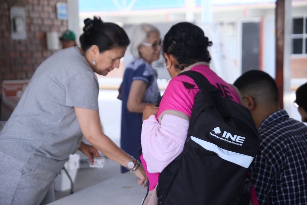 La consejera presidenta del INE explicó que las mesas directivas de casilla fueron instaladas en tiempo y forma con incidentes mínimos. (VAYRON INFANTE)