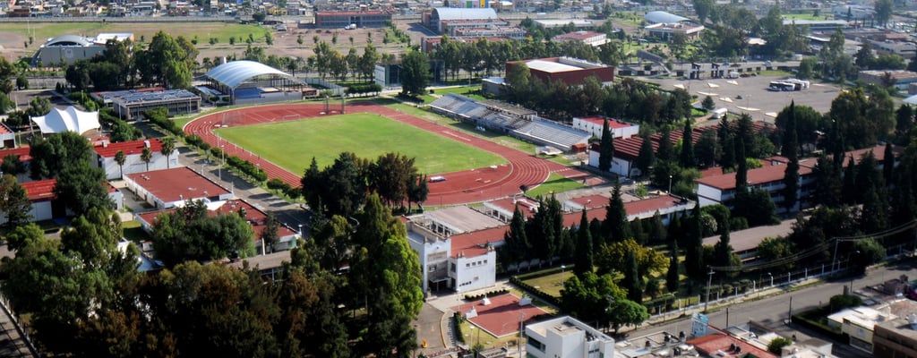 Actualidad. El Instituto Tecnológico de Durango cuenta hoy para sus instalaciones principales en la ciudad de Durango con 24.22 hectáreas en donde se encuentran ubicados 35 edificios, con 95 aulas, 18 laboratorios, 2 talleres, entre muchas otras cosas.