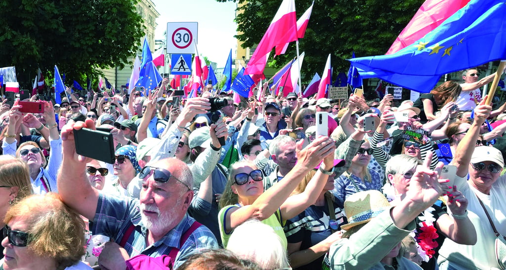 Protestan en Varsovia contra Gobierno polaco